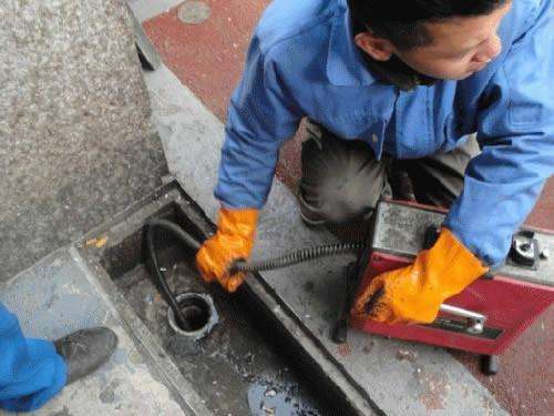 多文镇疏通下水道